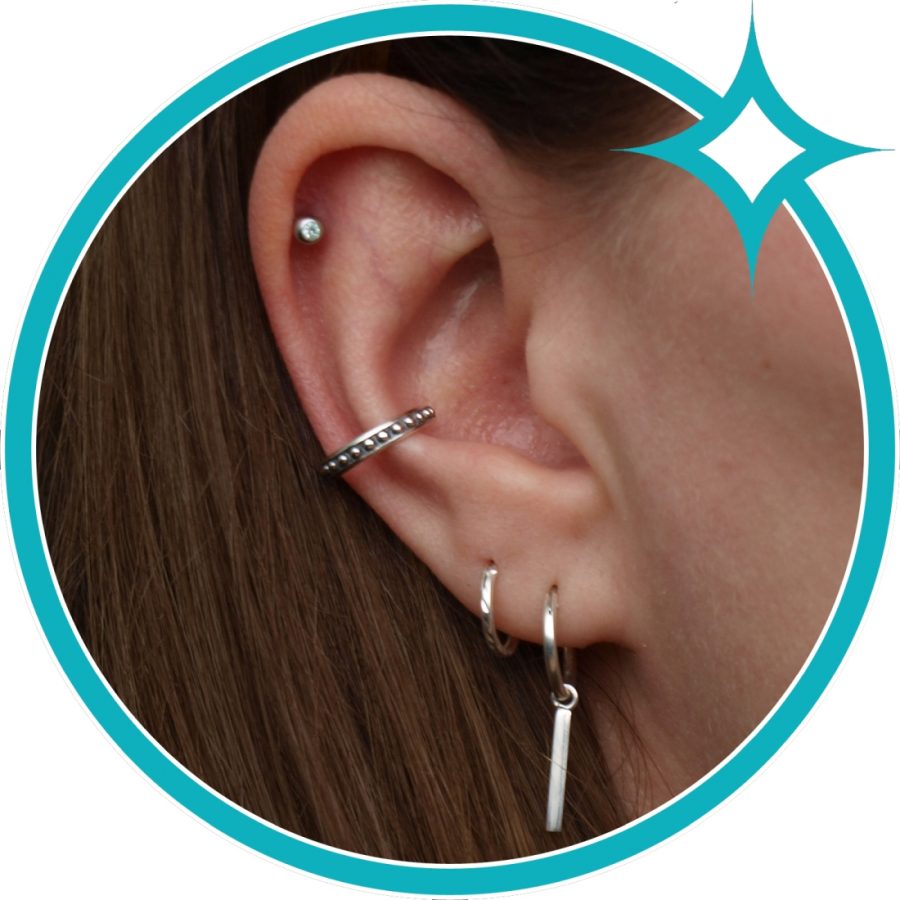 Ear cuff van geoxideerd zilver met bol 8720514751060 EIP01-01-00881